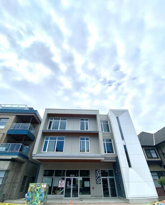 Lovely Brand New Condo Сидней Экстерьер фото